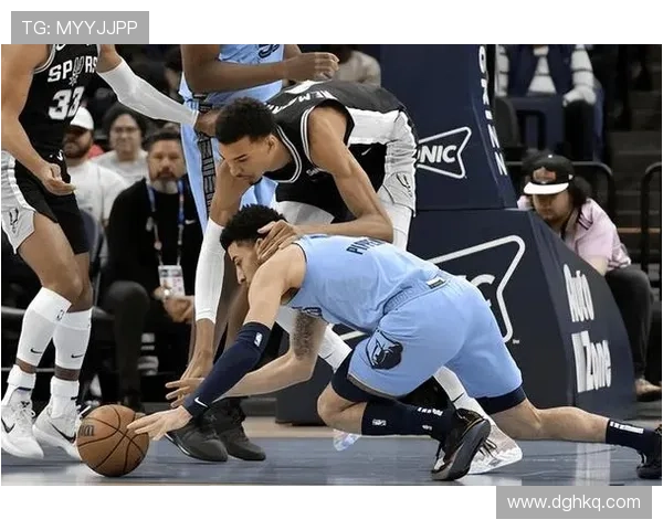 文班亚马十八加十八统治禁区助马刺成功击败鹈鹕重燃球队战斗士气